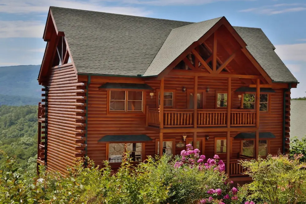 Paradise Mountain Pool Lodge