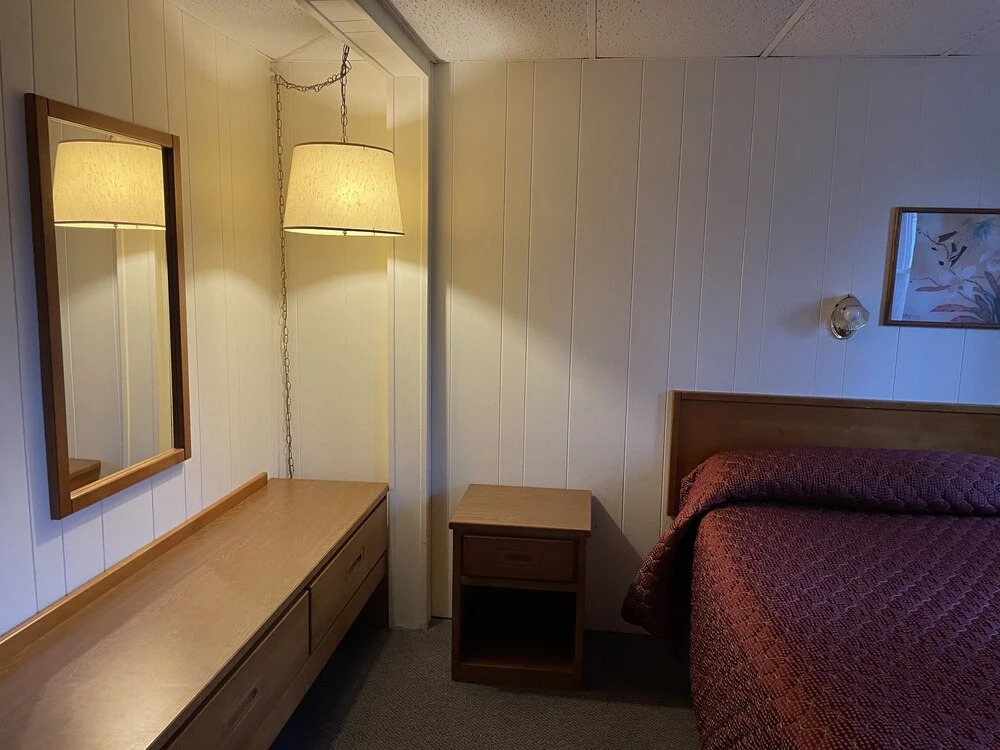 Coachman Motor Lodge