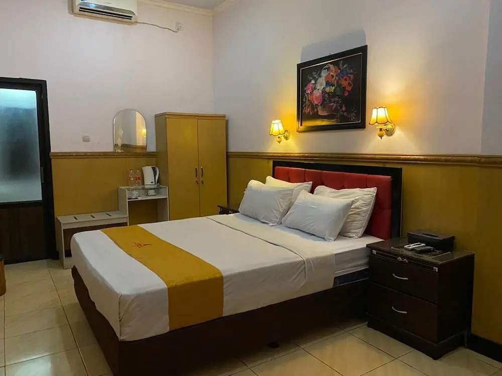 Anggraeni Hotel Ketanggungan