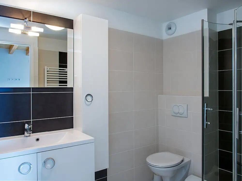 Luxury Apartment With a View of the Mountain Lake of Chorges