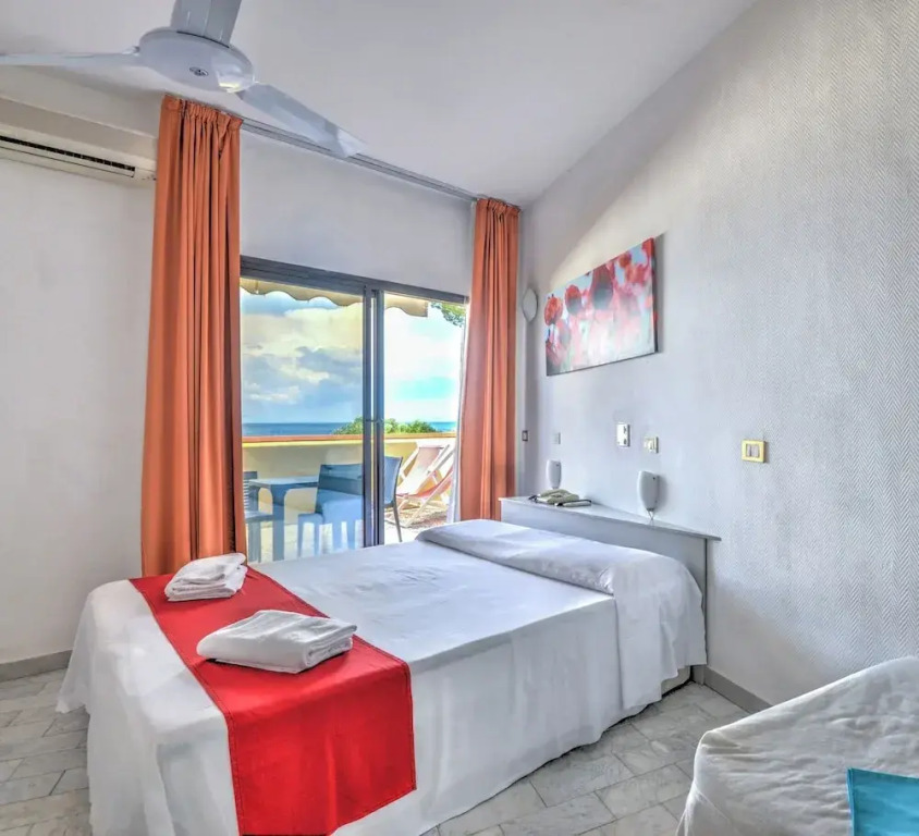 Residence in Capoliveri just 200 mt from the beach