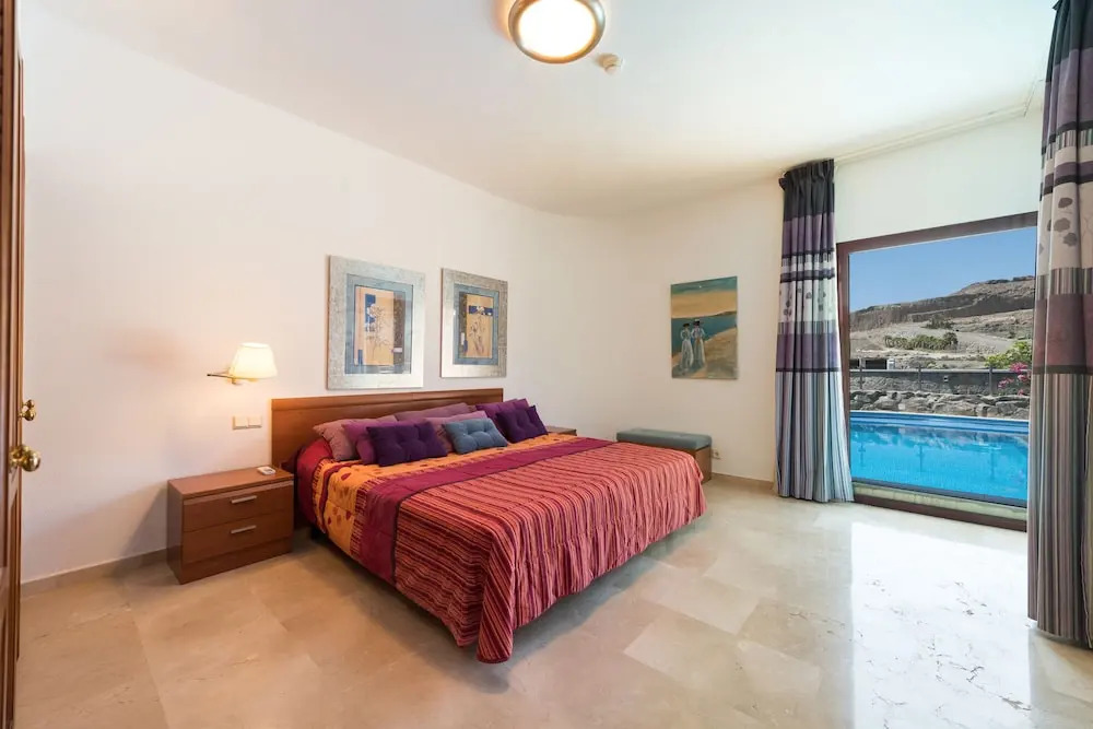 Sunset Villa