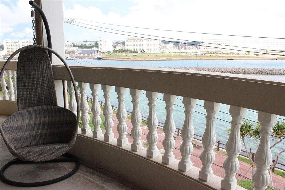 Condominium Chatanmonogatari Bayside