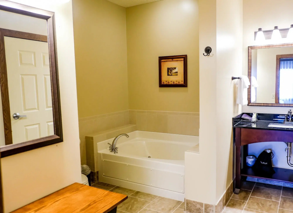 Best Western Plus Dutch Haus Inn and Suites