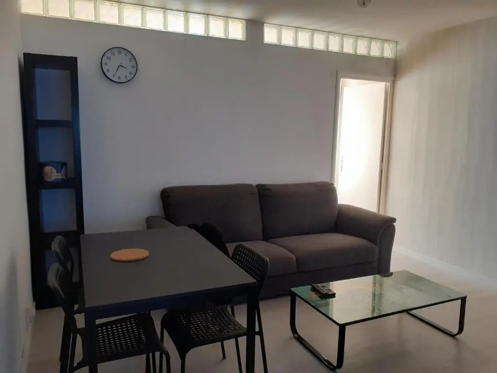 F4 au cœur de Toulon 3 nuits minimum Wifi et parking commun gratuit