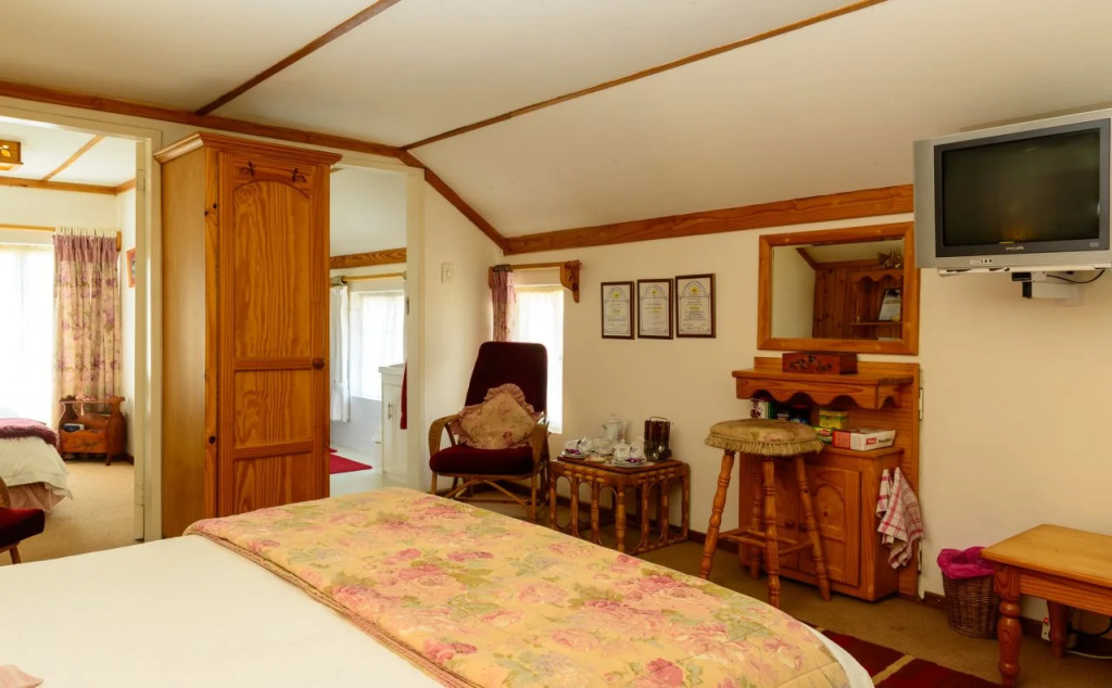 Biggy Best Boutique Hotel & Self Catering Cottages