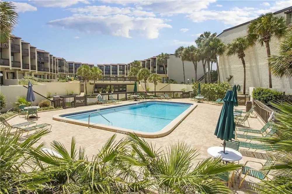 Island House E 225 - Two Bedroom Condo