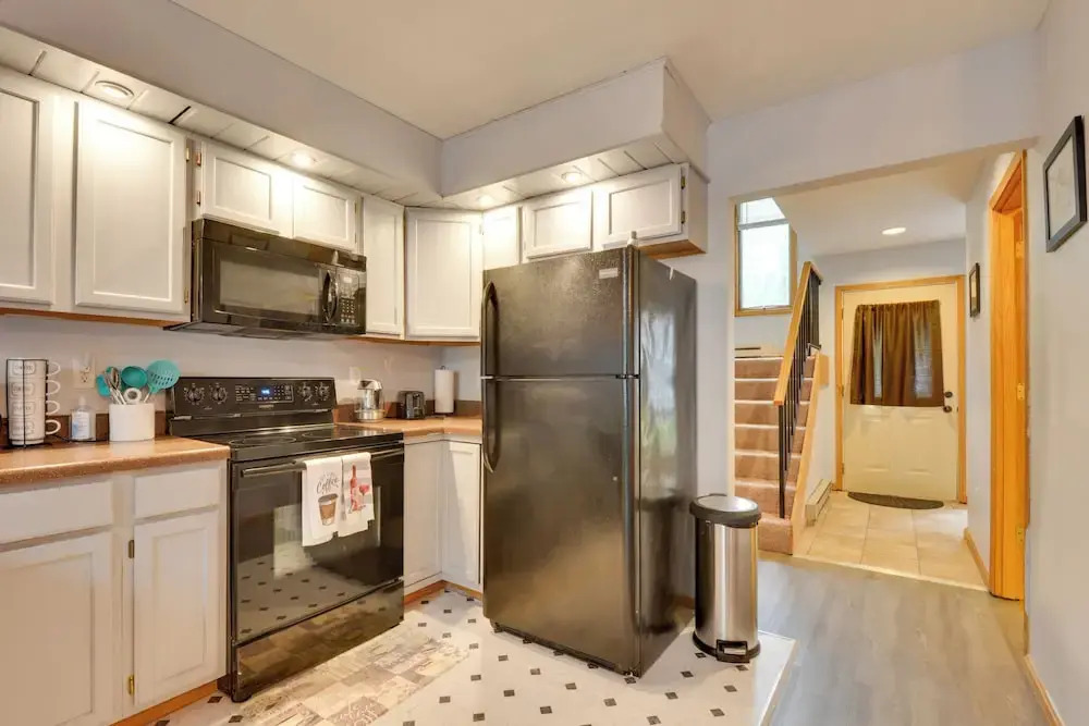 Oakland Vacation Rental < 1 Mi to Deep Creek Lake!