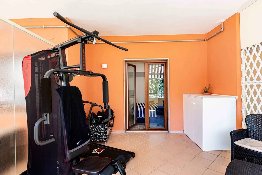 Brand New Apartment with Terrace Solarium & Gym