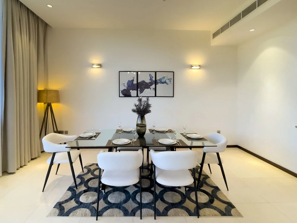 1B-Tiara Aquamarine-G05 by bnbme homes
