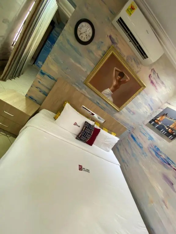 Bays Lodge, Accra