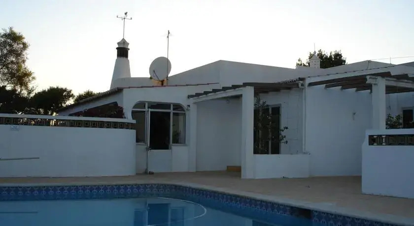 Casa Águia Branca