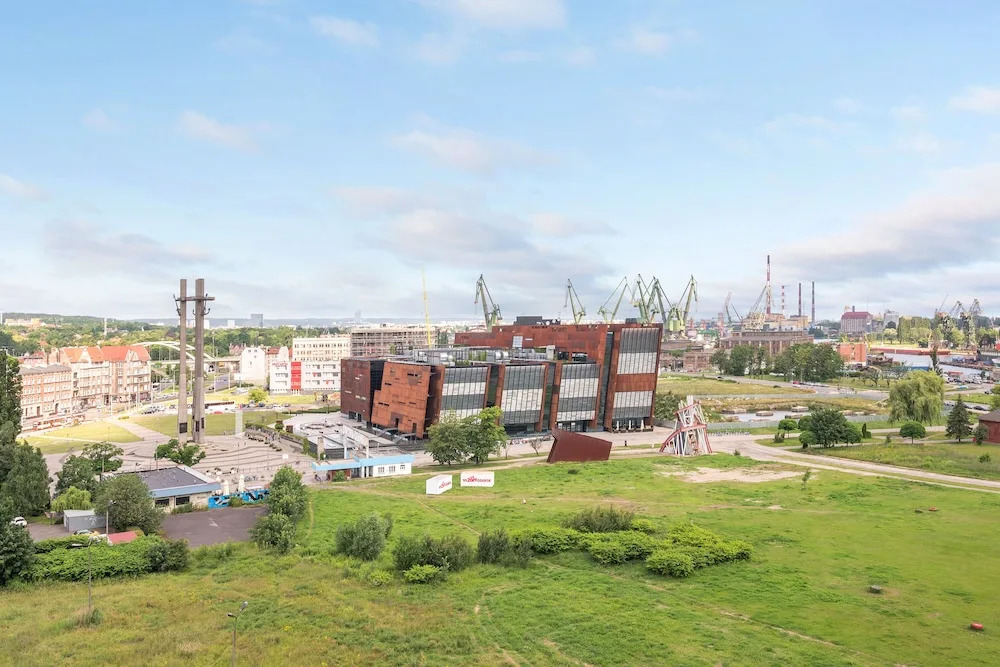 Bastion Wałowa Modern Apartments by MC APART