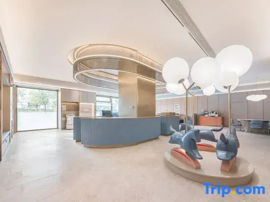 HanTing Hotel (Zhenjiang South Station Zhanqian Road)