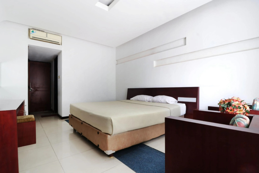 Istana Hotel Bandung Mitra RedDoorz