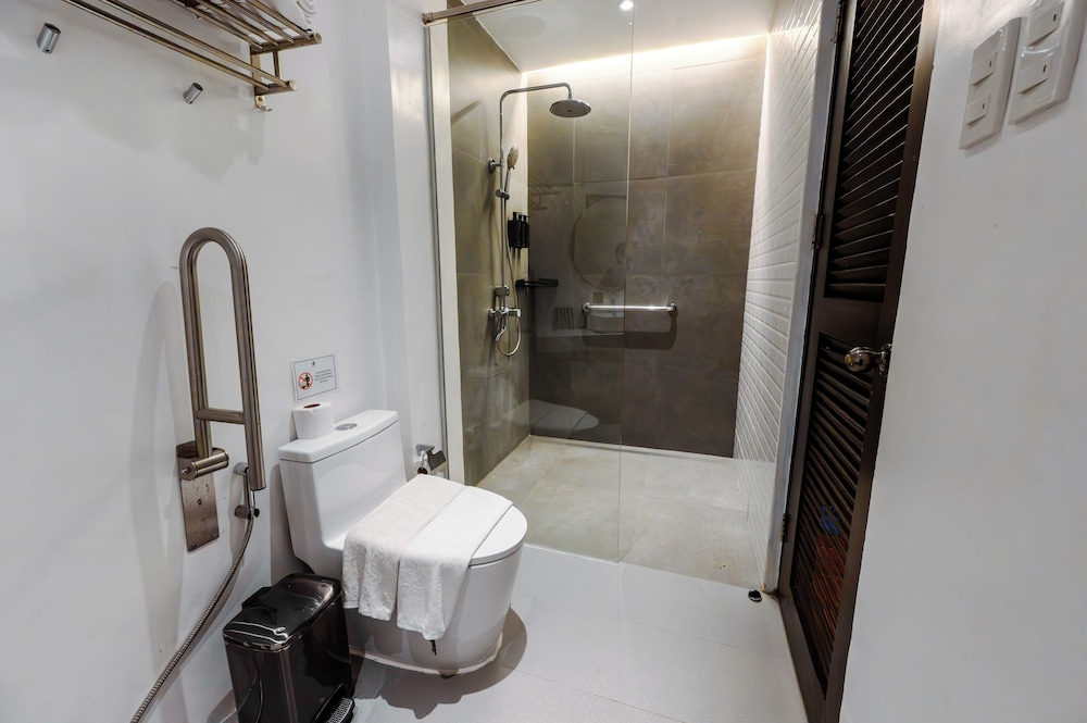 J Boutique Hotel El Nido Managed by H Hospitality Group