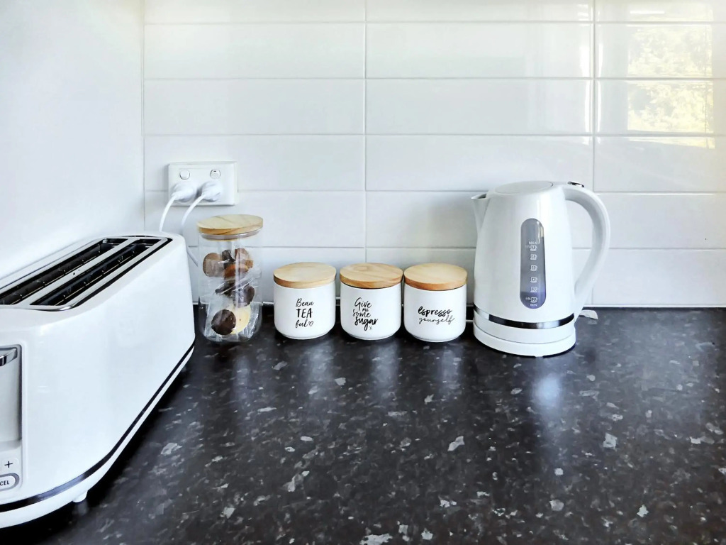 Glen Iris, Quiet Boutique 2 bedroom Netflix, WIFI, Parking, Free Wine