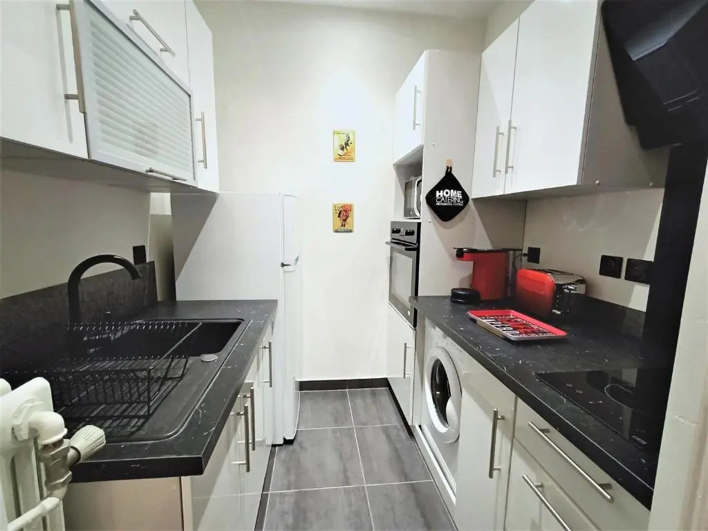 Studio Aix-les-Bains, 1 pièce, 2 personnes - FR-1-555-44