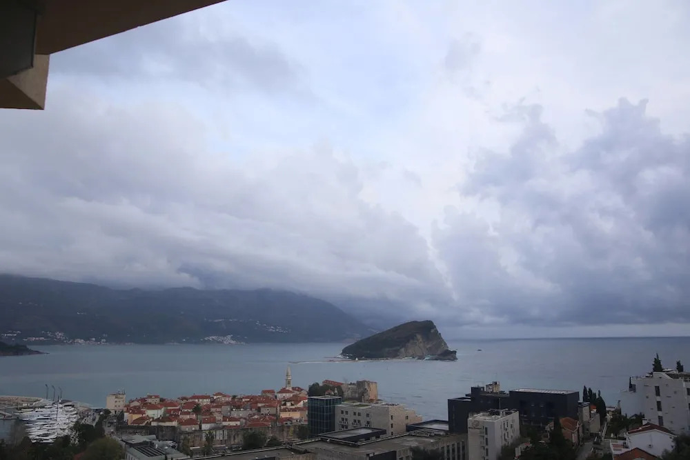 The Old Town Viewpoint Apartments