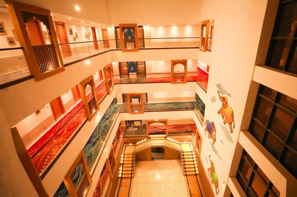 Regenta Central Udaipur, Court Circle