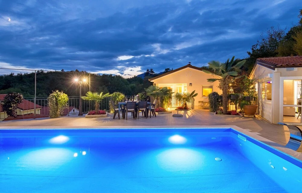 Stunning Apartment in Veprinac With 1 Bedrooms, Wifi and Outdoor Swimming Pool