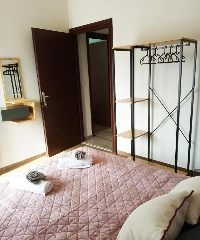 Nikolas Apartment