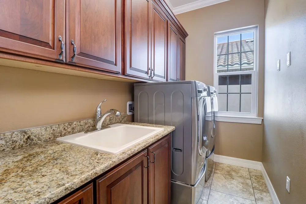 Gulf-front W/ Pool & Direct Beach Access 4 Bedroom Home
