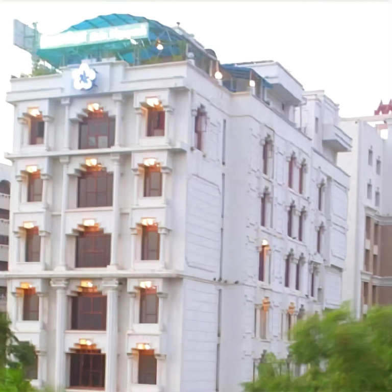 Hotel Maurya International