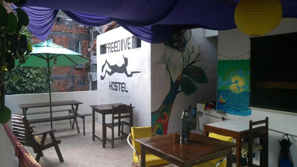 Hostel FreeDive Inn