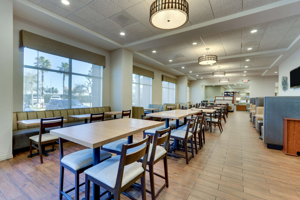 Drury Inn & Suites Orlando near Universal Orlando Resort