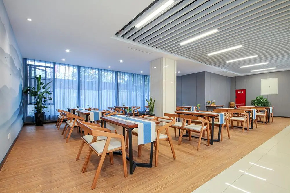 Urban Garden Hotel Chengdu Luoma Wenshu Monastery