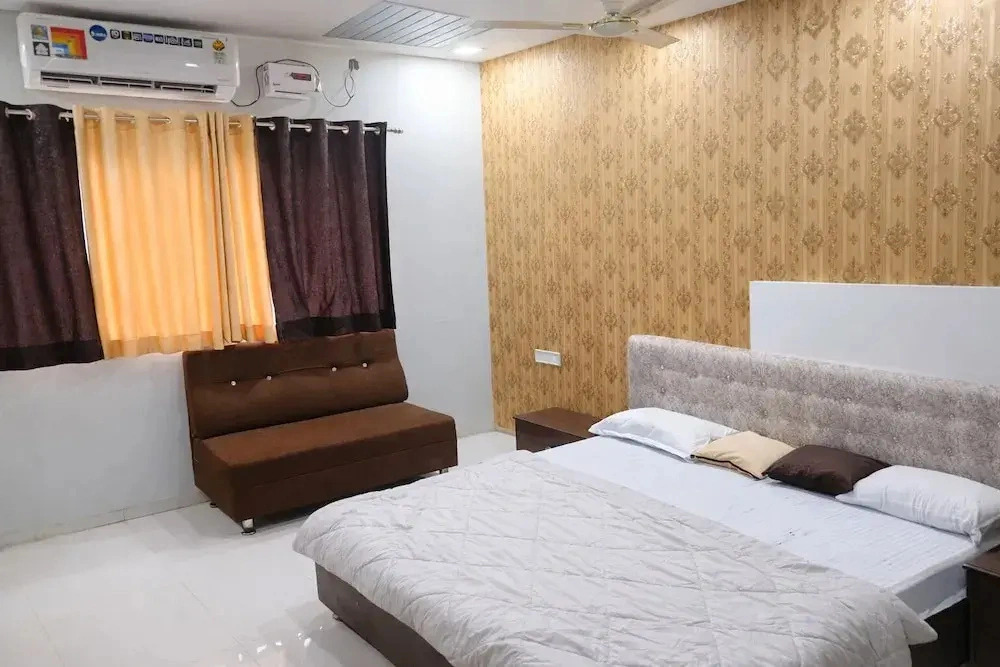 The Golden Wings Hotel