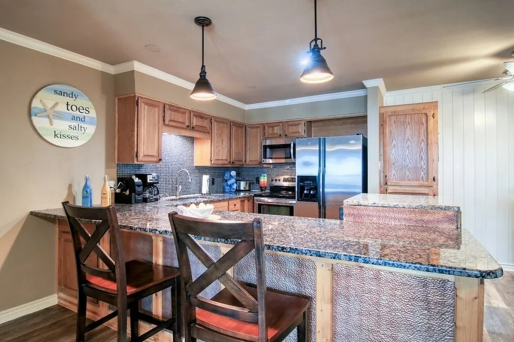 Footprints In The Sand - 2 Br Condo