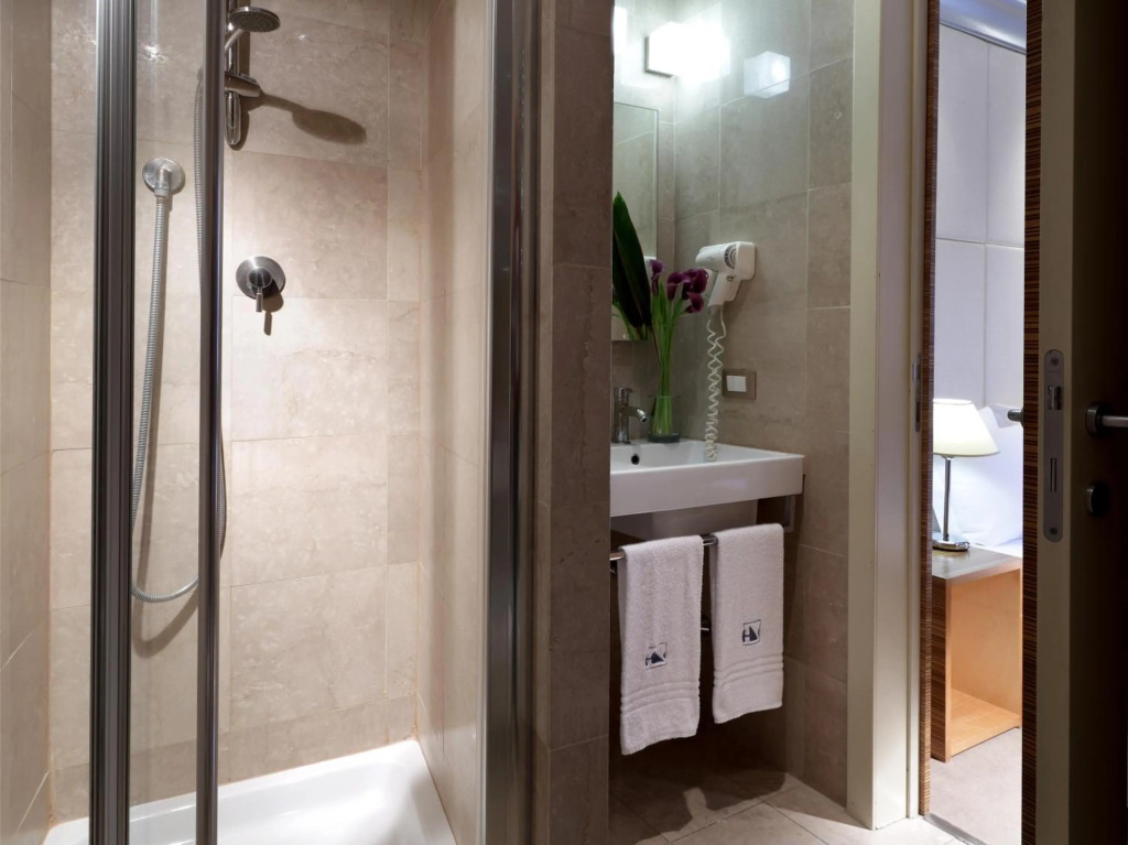 Mercure Roma Centro Saint John