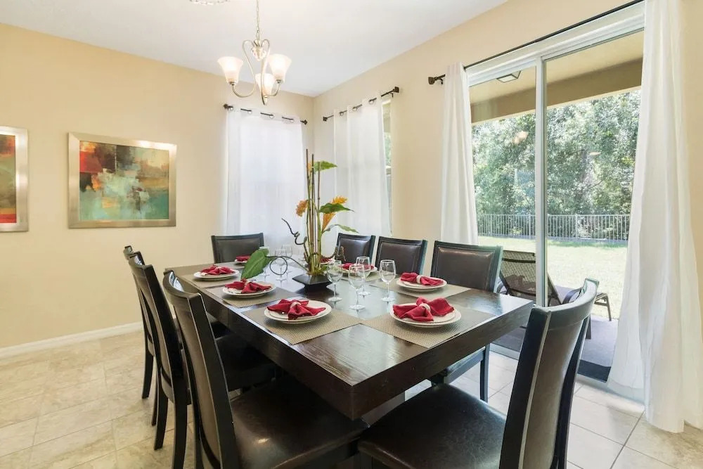 Crystal Cove 4712