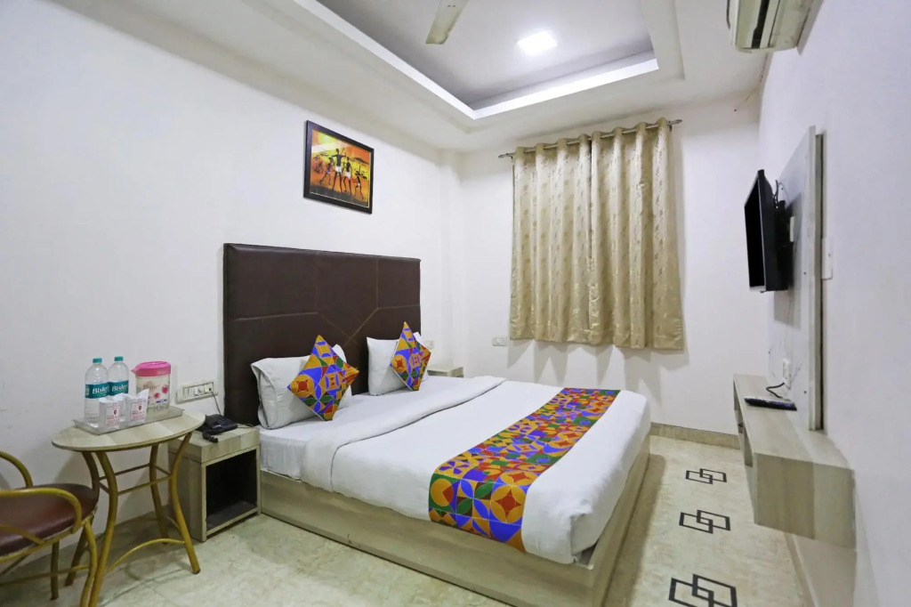 Hotel Sterling Inn, New Delhi