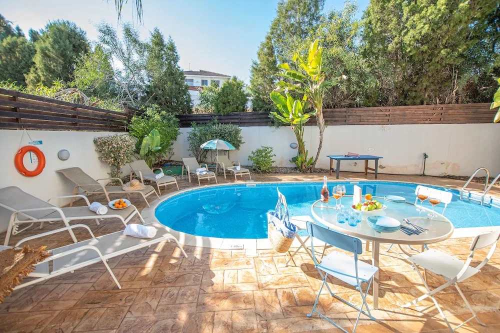 Konnos Beach Villa No 5