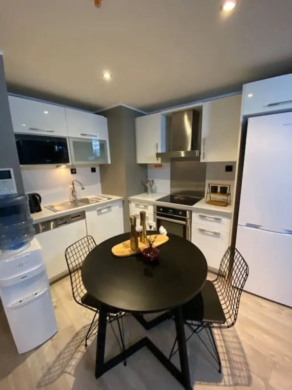 1 1 Balcony Deluxe Apart - Near Mall of Istanbul