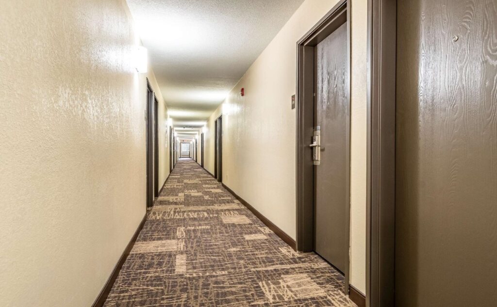 Red Roof Inn PLUS+ Huntsville