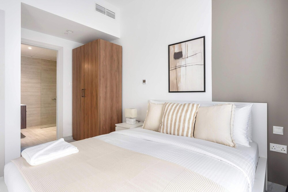 Silkhaus Chic 1bdr in Oasis Tower Masdar City