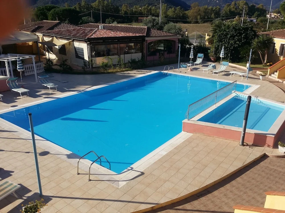 Rejna Residence Hotel