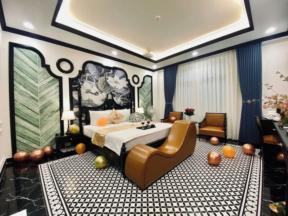 Luxury Place Hotel