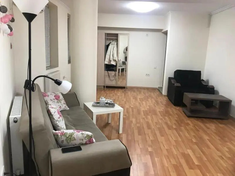 Lucky Apartments