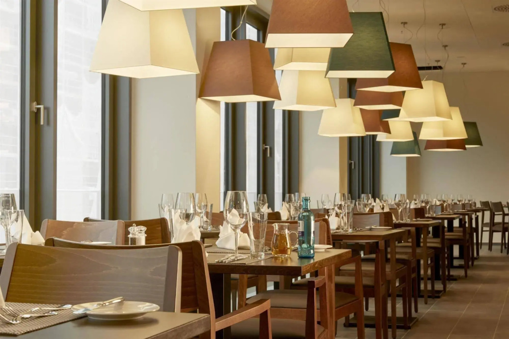 HYPERION Hotel Hamburg City, Trademark Collection by Wyndham