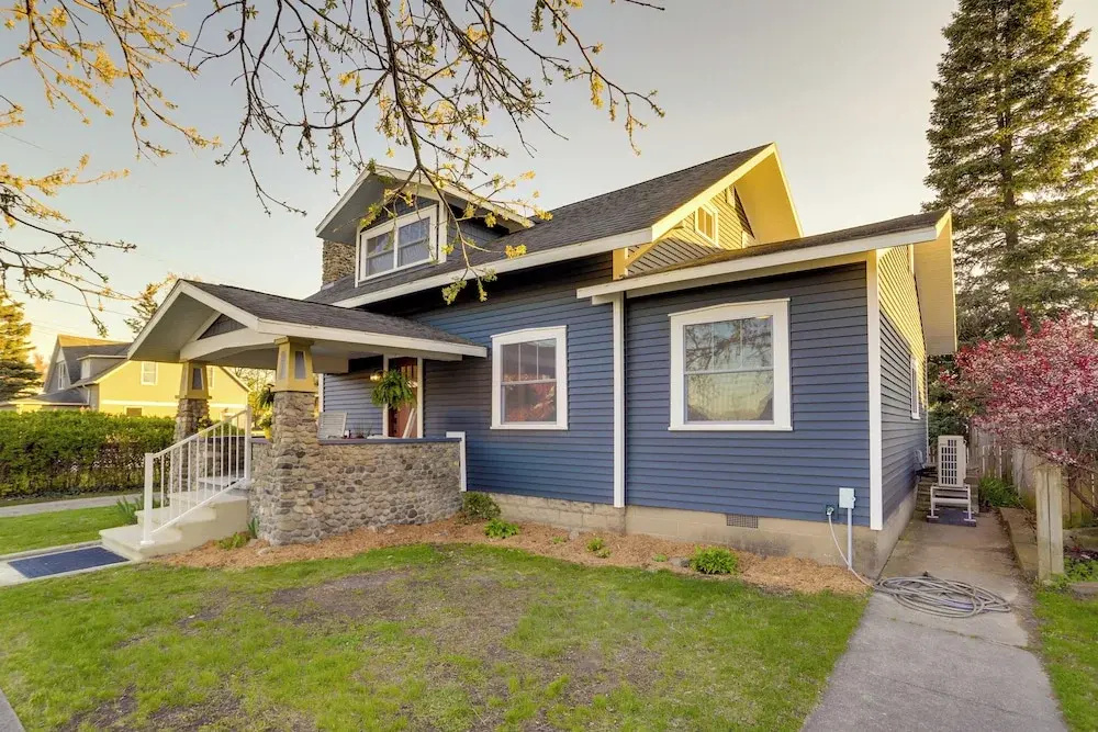 Indiana Vacation Rental - Walk to Syracuse Lake