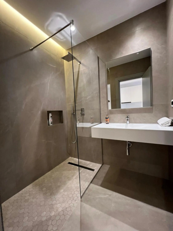 Skanderbeg Square Deluxe 3