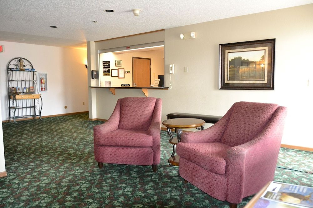 Carrington Inn & Suites