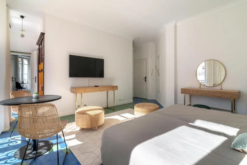 La Guitare 31 - Nice, Modern Studio in Center of Cannes, Right Behind Grand Hotel