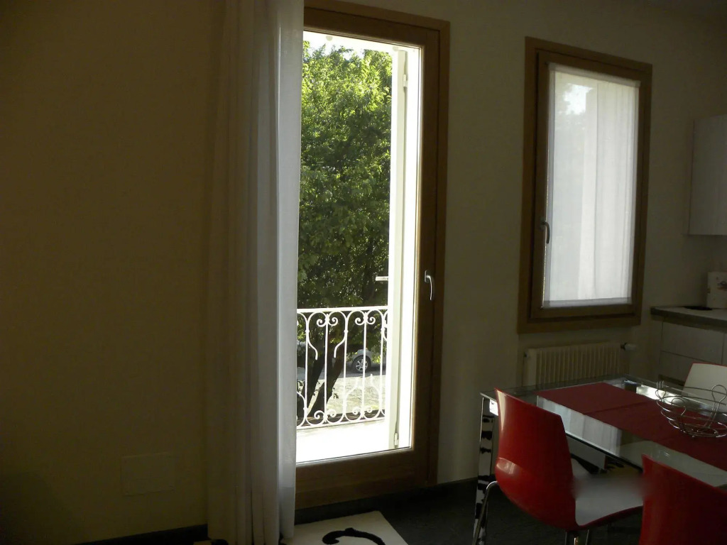 Venice Apartments Dante