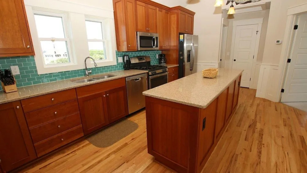 Good Winds - 6 Br Home